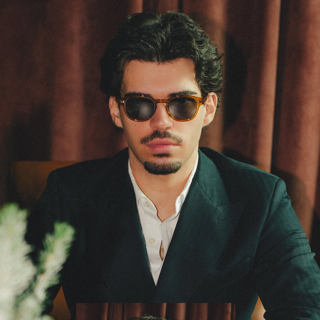 LE CORBUSIER / BROWN BLACK