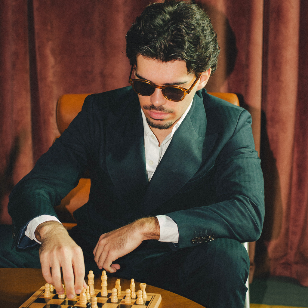 LE CORBUSIER / BROWN BLACK