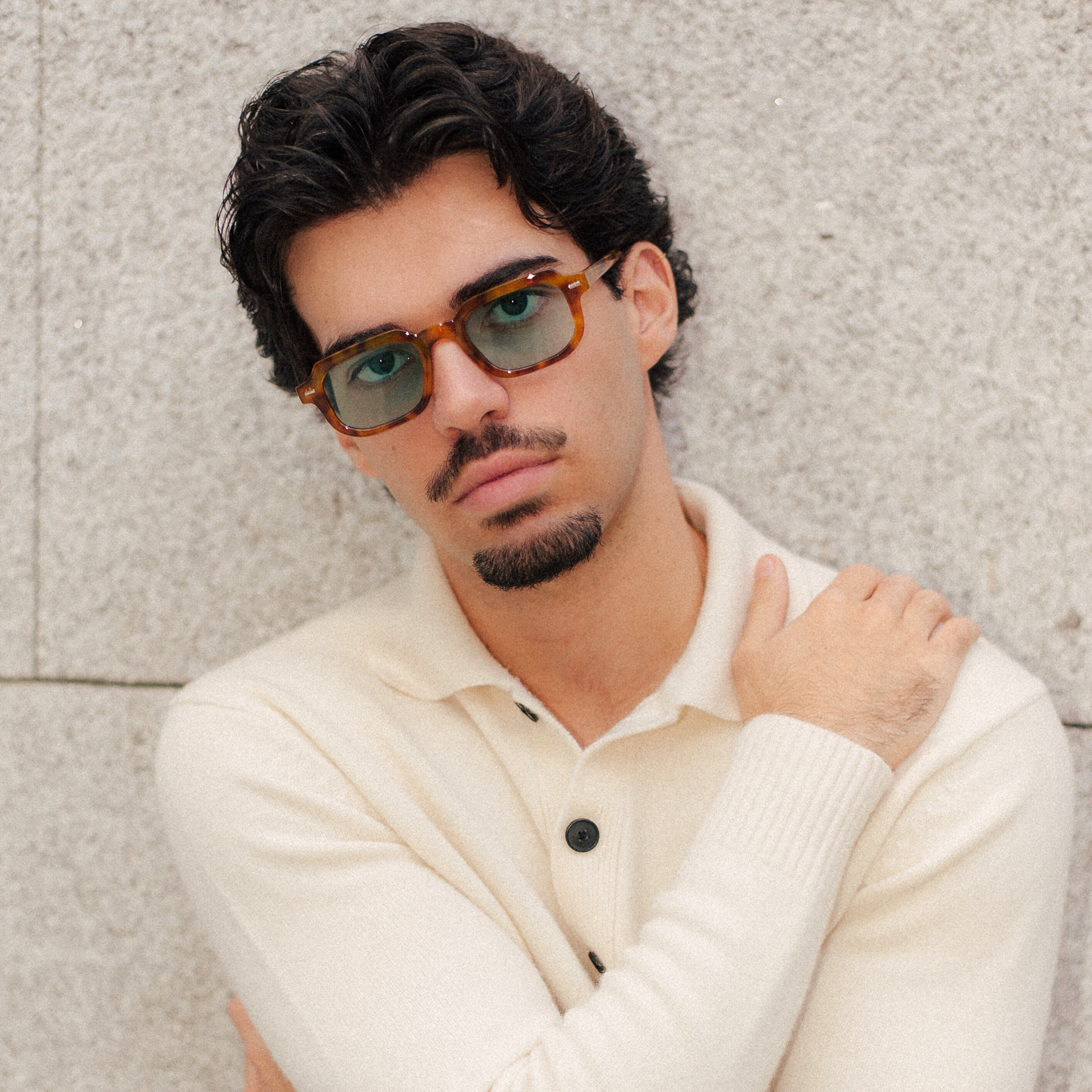 SIZA / LIGHT TORTOISE