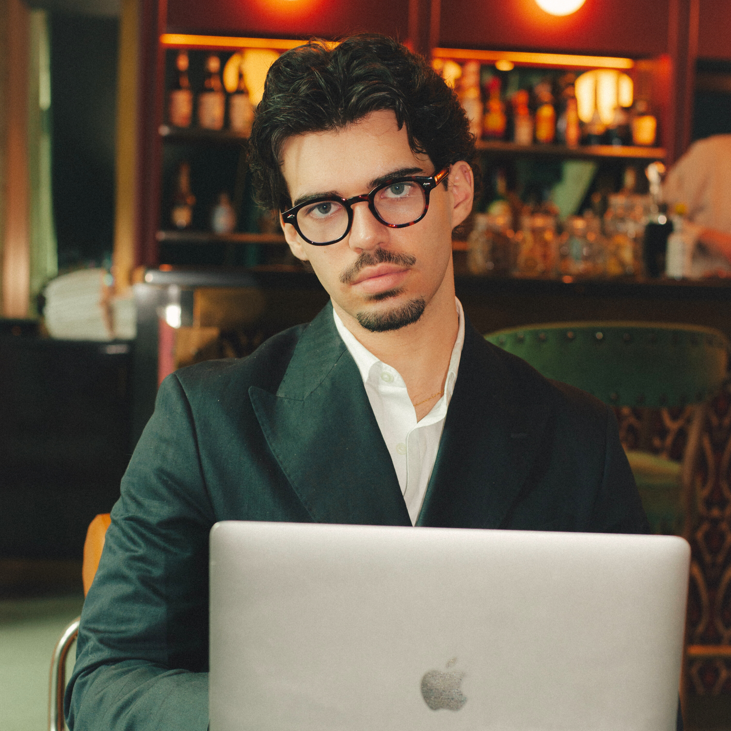 LE CORBUSIER / TORTOISE  BLUE LIGHT