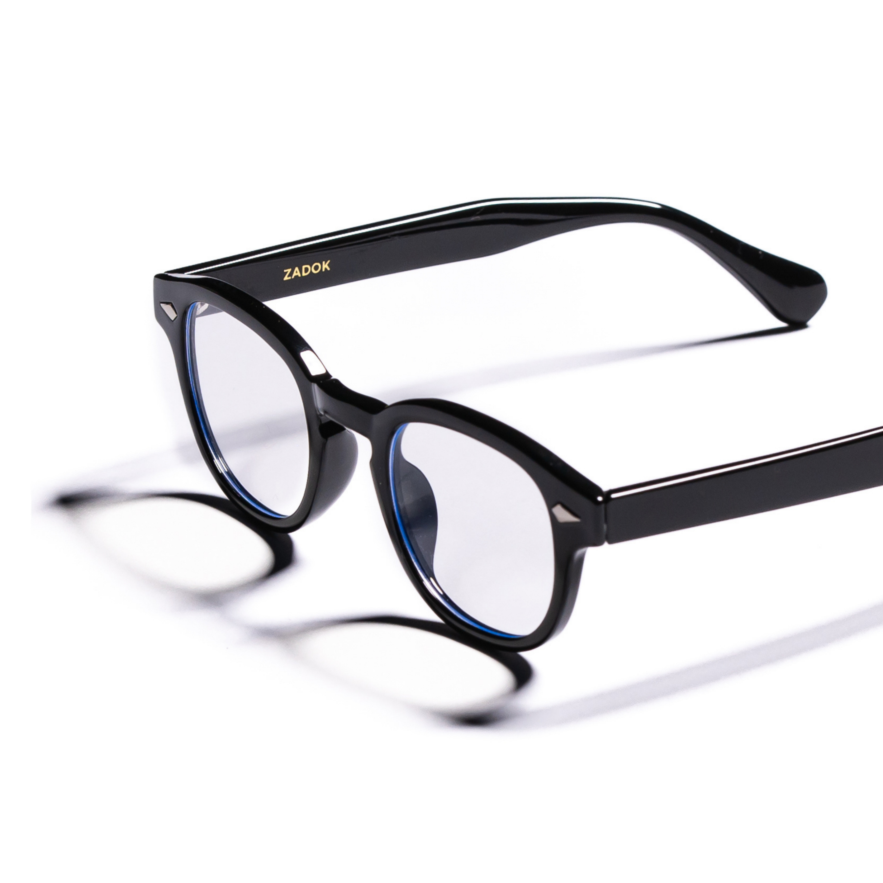 LE CORBUISER / BLACK BLUE LIGHT