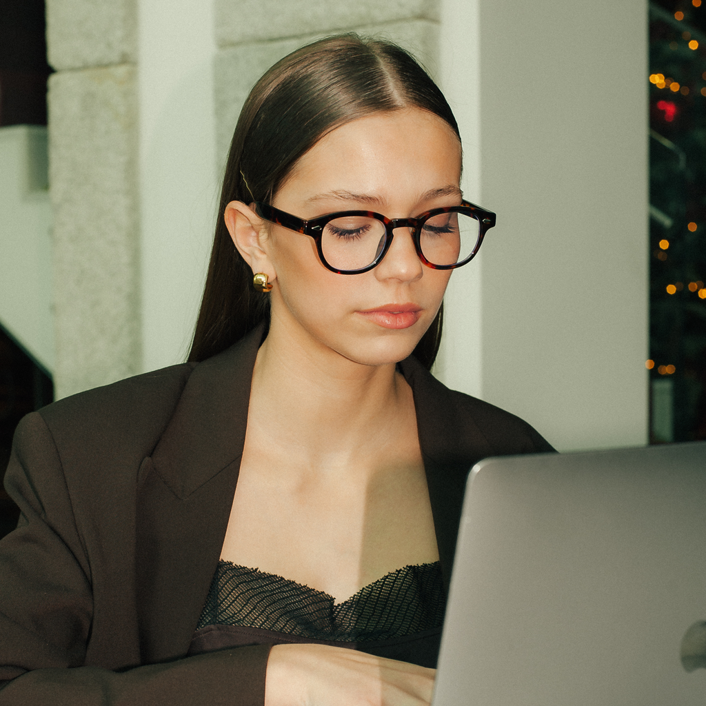LE CORBUSIER / TORTOISE  BLUE LIGHT