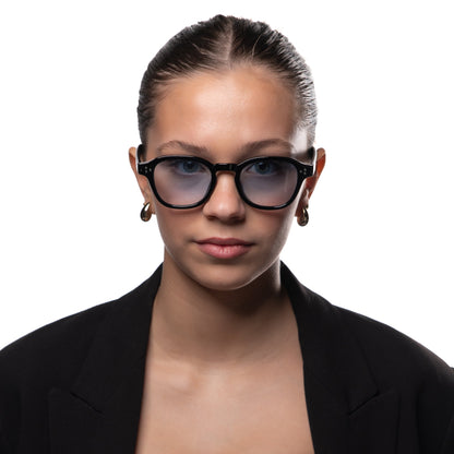 LUDWIG / BLACK
